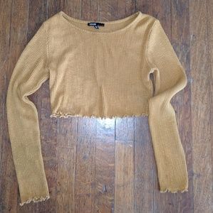 Cropped love culture top